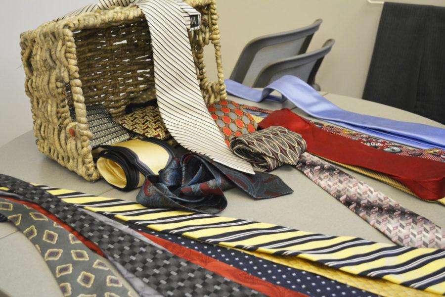 Article: Memorial Union holds free business attire pop-up